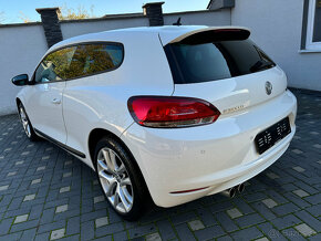 Volkswagen Scirocco 2.0 TSI   200PS - 7