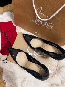 Louboutin —-130€ - 7