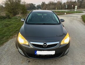 Opel Astra J Sport Tourer - 7