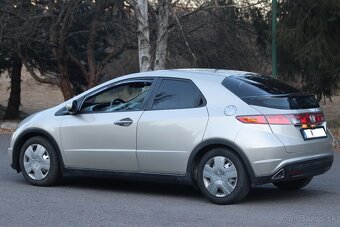 HONDA CIVIC 8G 1,4i BENZÍN 6 RÝCHLOSTNÁ - 7