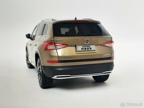 1:18 - Škoda Kodiaq + strešný box - 1:18 - 7