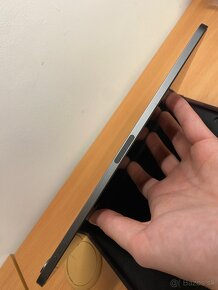 Na Predaj Ipad Air4 + Apple pencil - 7