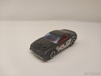 Autíčka Hot Wheels 1:60 - 1:64 - 7