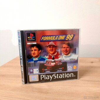 Predám hernú konzolu PlayStation 1 + hry PS1 🎮🕹️ - 7