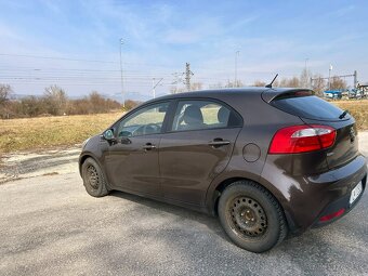 KIA Rio - 7