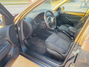 Volkswagen Golf 1.9 TDi 81kw - 7