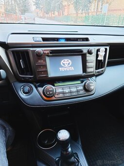 Toyota RAV4, 4x4 benzin , r,v. 2014 - 7