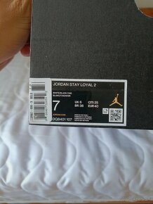 Jordan Stay Loyal 2 - 7