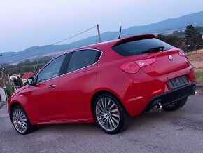 Alfa Romeo Giulietta 2.0 JTD 140k - 7