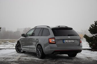 Škoda Octavia Combi 2.0 TDI RS DSG - 7