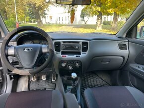 Predam Kia Rio 1,4 16V 71kw Najazd 93 000km - 7