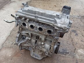 Motor Nissan 1.6i HR16 a další díly - 7