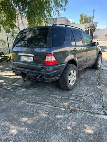 Predám Mercedes ML400 dve autá - 7