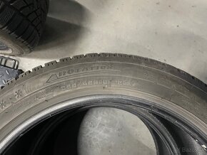 Dunlop 255/45r19 - 7