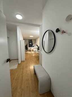 Moderný priestranný 2 izbový byt 50m2+predzáhradka 30 m2+ pa - 7