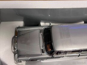 1:18 Mercedes-Benz 600 Pullman - Silver/Black - SunStar - 7