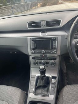 Rozpredám volkswagen passat b7 combi 2,0 tdi 103 kw - - 7