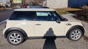 Mini Cooper One -Porucha motora- - 7