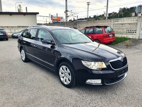 ŠKODA SUPERB COMBI 2.0 CRTDI 103KW MT6 ELEGANCE - 7