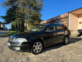 Škoda Octavia 2 combík 2,0 TDi DSG - 7