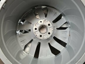 5x112 r20 ET20 x 9J elektróny originál AUDI - 7