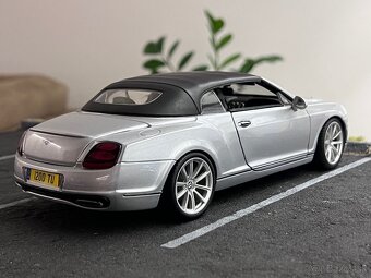 1:18 BENTLEY Continental Supersport Cabrio - Bburago - 7