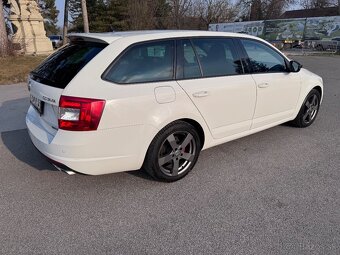 Škoda Octavia Combi 2.0 TDI DPF RS DSG - 7