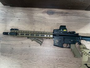 M4/AR15 SpecnaArms SA-A28 celokov + kolimator - 7