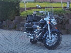 Suzuki Intruder VL800 - 7