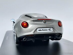 1:18 - Alfa Romeo 4C (2013) - AUTOart - 1:18 - 7