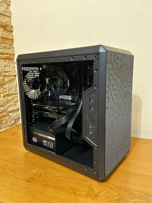 RTX 4060 AMD, 5 5700, 16gb DDR ram, 1tb SSD - 7