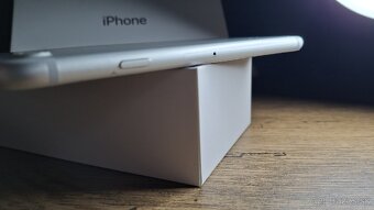 IPhone 7 Silver 32GB – Skvelý stav, nová batéria 100% - 7