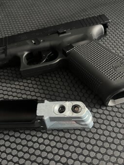 Pištol Umarex T4E Glock 17 Gen5 - 7