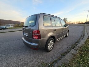 Volkswagen Touran 1.9 TDI - 7