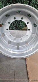 Pneumatiky 295/80 r22,5 - 7