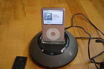 predam zostavu Apple iPod + repro JBL - 7