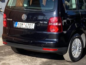 VOLKSWAGEN TOURAN 2,0 TDi DSG - 7