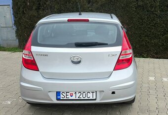 Hyundai i30 1.4 16V Comfort Najazdené: 97-tis. - 7