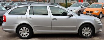 Škoda Octavia Combi 1.6 MPI Ambiente - 7