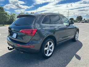 AUDI Q5 3.0TDI QUATTRO S-line AT/7 - 7