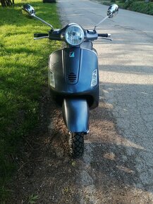 Piaggio Vespa GT 125 - 7