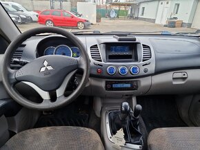 Predám Mitsubishi L 200 2.5 DI-D 4x4,uzávierky,Tažné,Webasto - 7