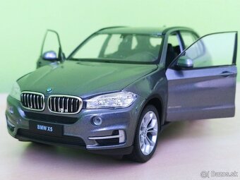 Predám tento Kovový model. BMW X5 strieborná farba v mierke - 7