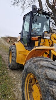 Nakladač jcb TM 270 - 7