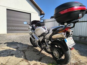 Honda VFR 800 - 7