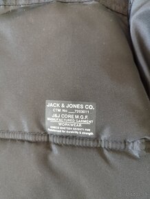 Predám novú zimnú športovú bundu JACK&JONES  XL - 7