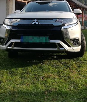 Mitsubishi Outlander 2.4 MIVEC PHEV 4WD - 7