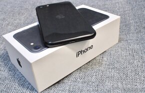 iPhone SE 2020 64GB (2. generácie) plne funkčný - 7