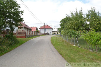 Pozemok s výhľadom na okraji obce Smilno - 7