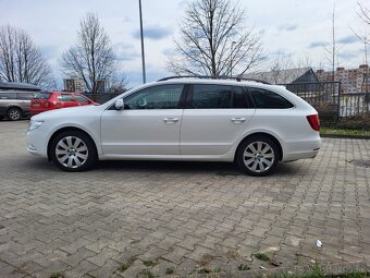 Škoda Superb Combi - 7